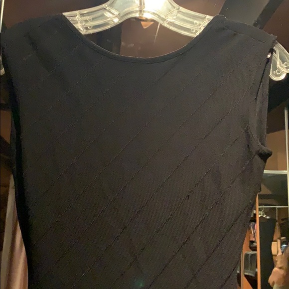 Black dress - Picture 5 of 5